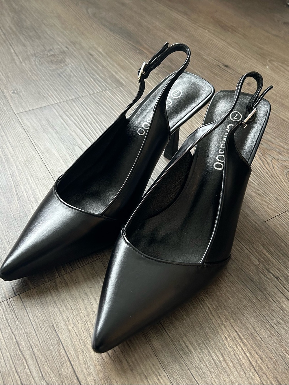 Classic Black Pointed-Toe Slingback Kitten Heels